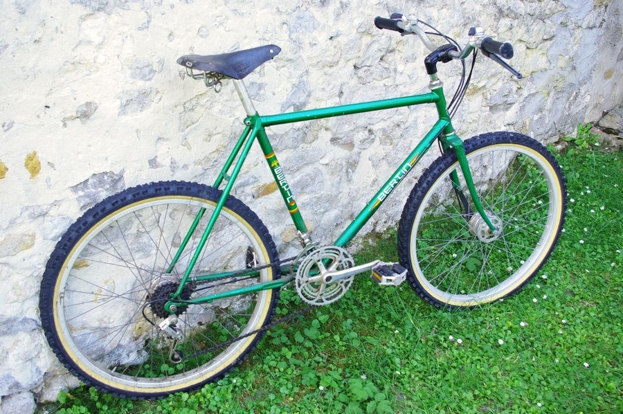 1985.jpg 1985.jpg