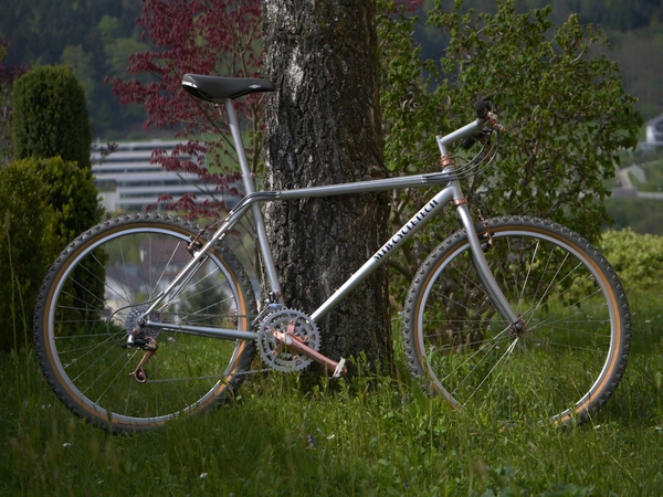 1989 