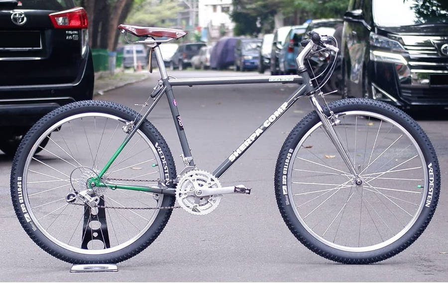 1989.jpg 1989.jpg