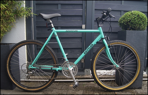 1990 Adventure 