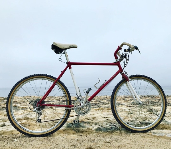1985 
