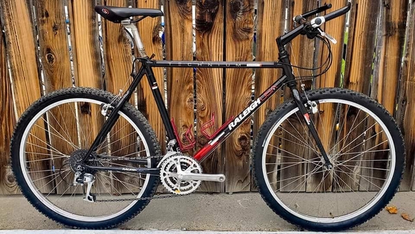 1991 Instinct 