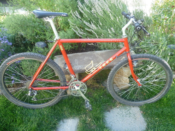 1987 8000XT 