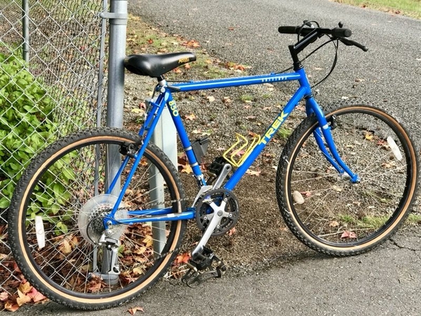1989 850